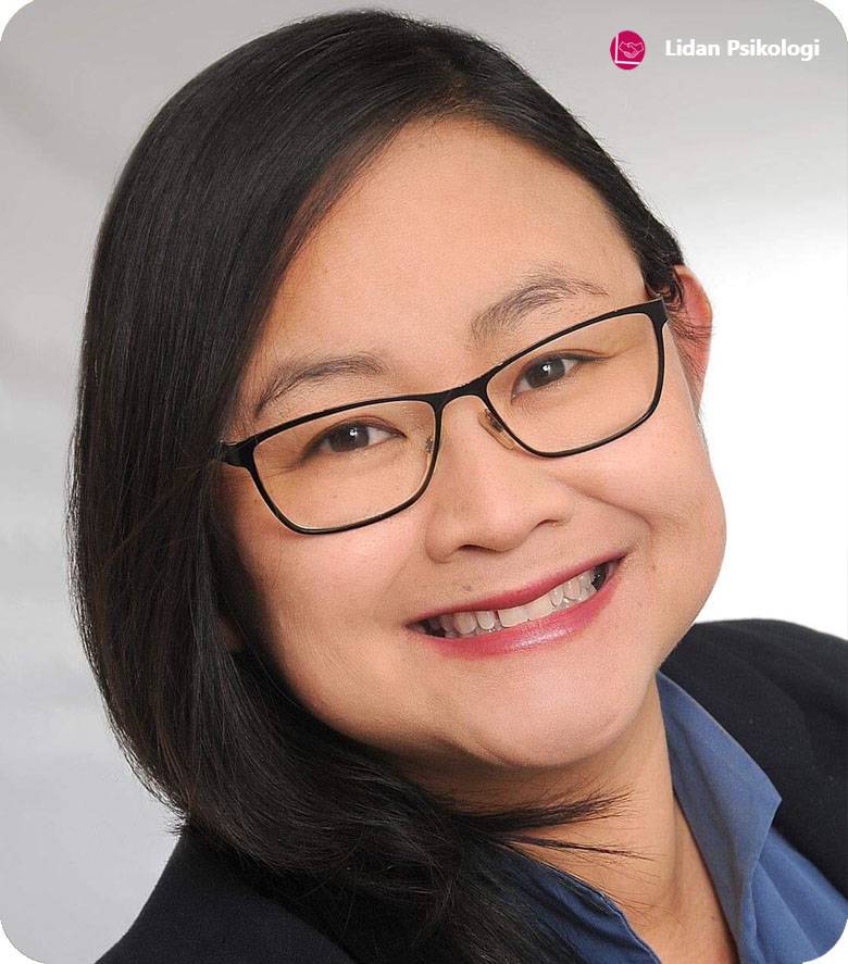 Lovely C. Zega - Psikolog Klinis Jakarta